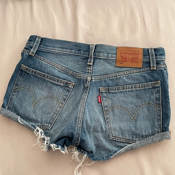 Levi’s 501 shorts - Picture 2 of 2